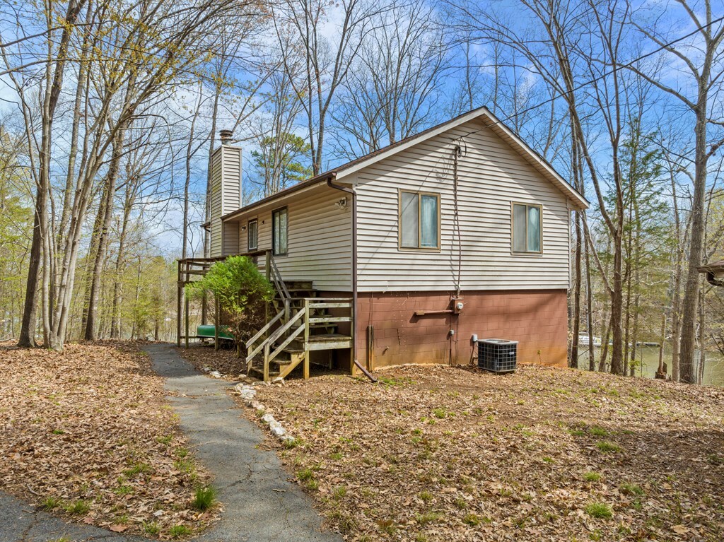 Property Photo:  126 Crescent Lane  VA 23927 