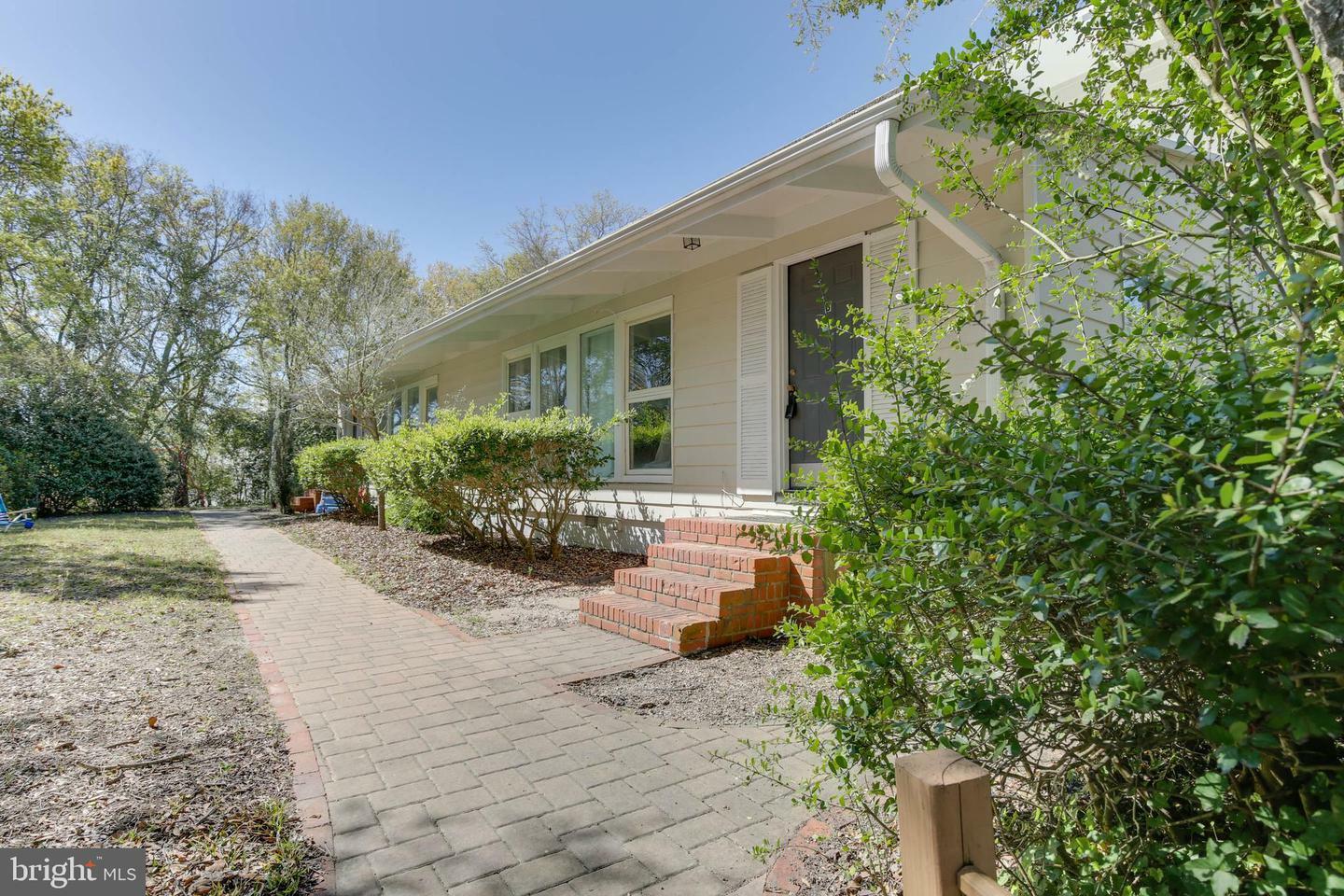 Property Photo: 210 59th St B VA 23451