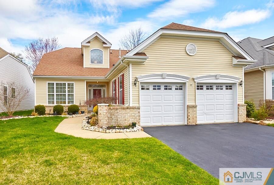 Property Photo:  43 Lakehurst Way 43  NJ 08831 