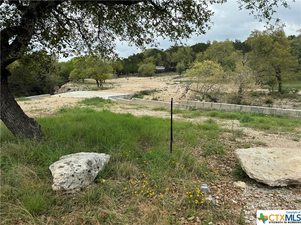 Property Photo: 7605 White Oak Drive TX 78645