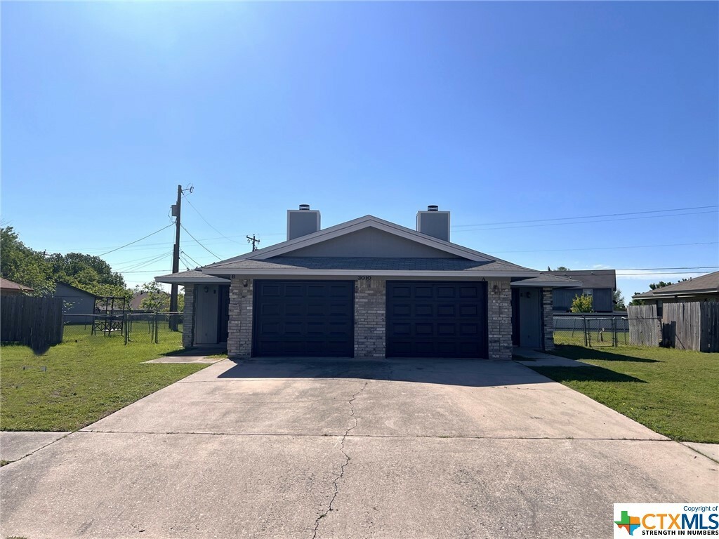 Property Photo: 3010 Honeysuckle Circle TX 76542
