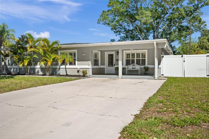 Property Photo:  6001 12th Way N  FL 33703 