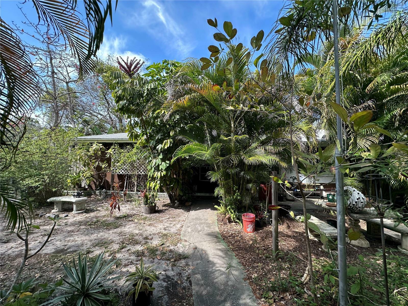 Property Photo:  10917 53rd Avenue N  FL 33708 