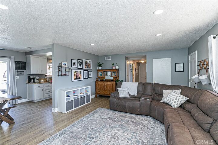 Property Photo:  143 Aldebaran Avenue  CA 93436 