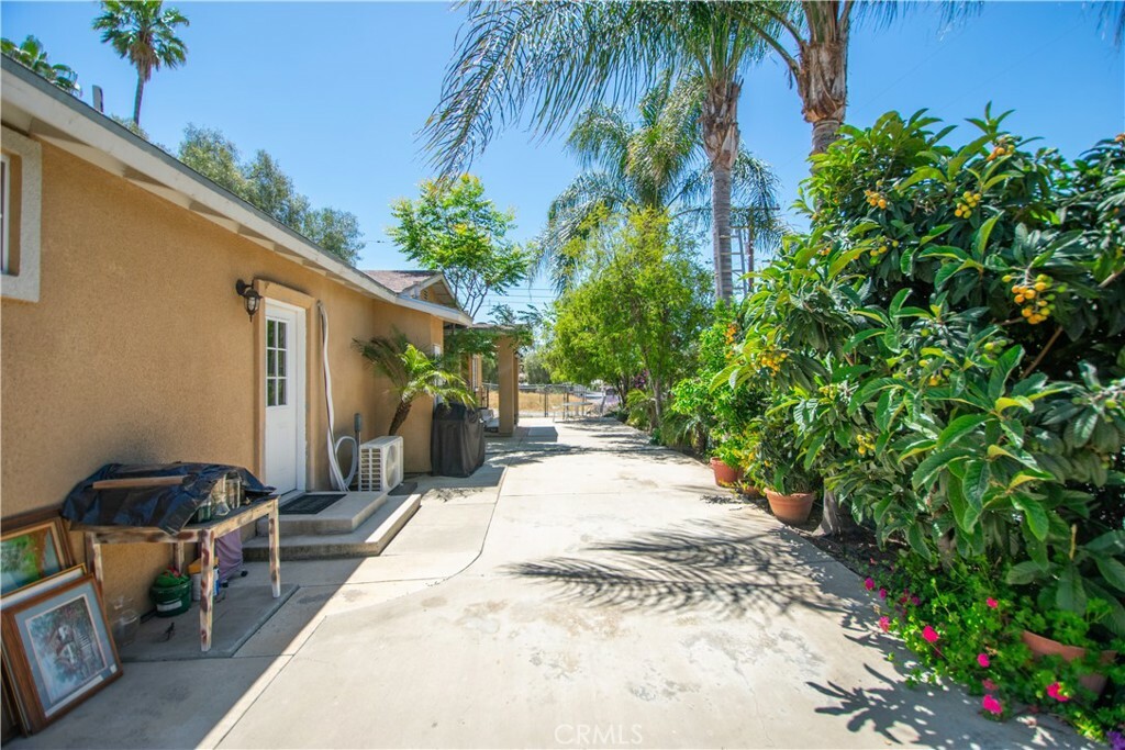 Property Photo:  23760 Elsinore Lane  CA 92587 