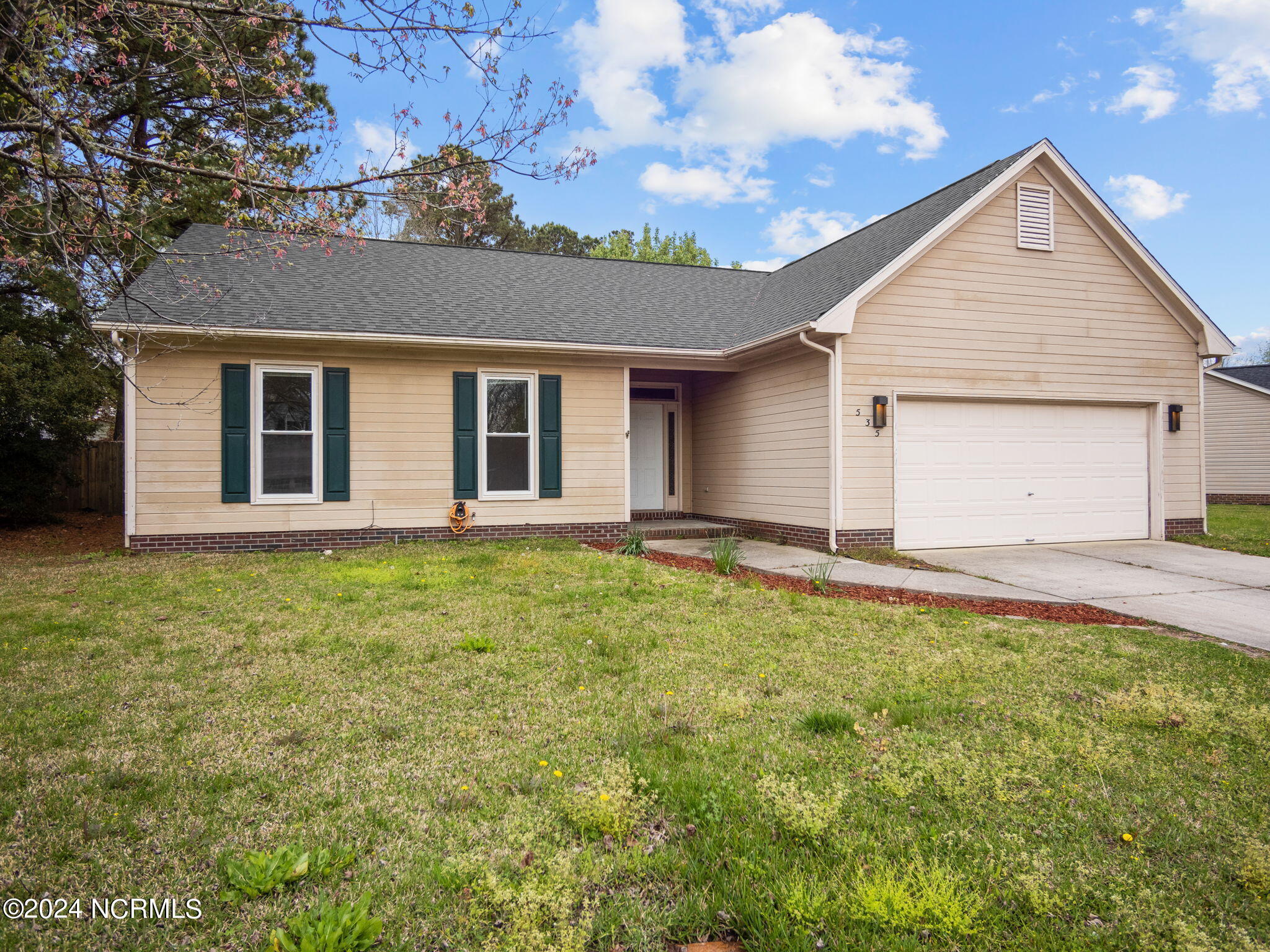 Property Photo: 535 Raintree Road NC 28540