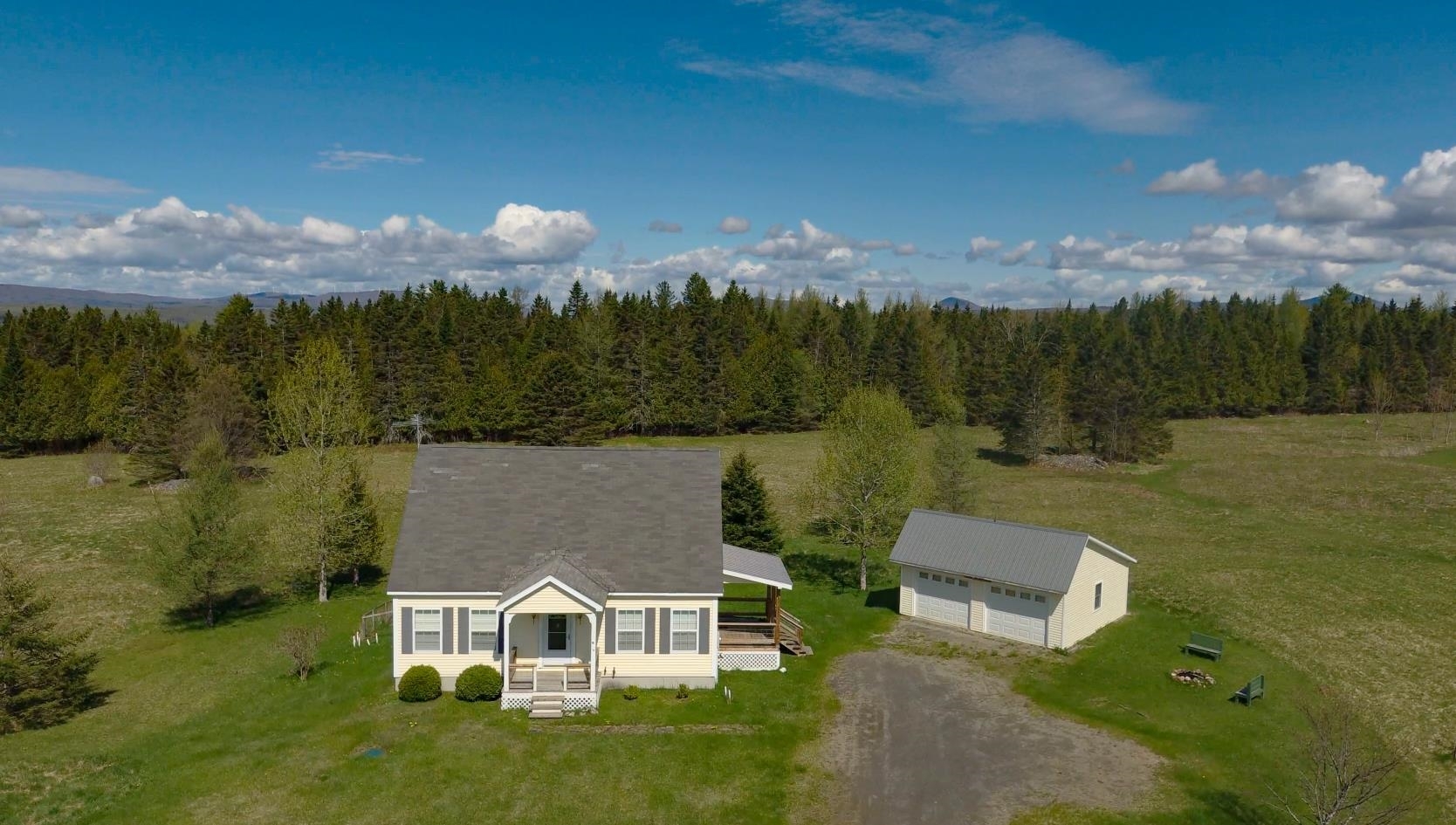 Property Photo:  1039 Burke Green Road  VT 05832 