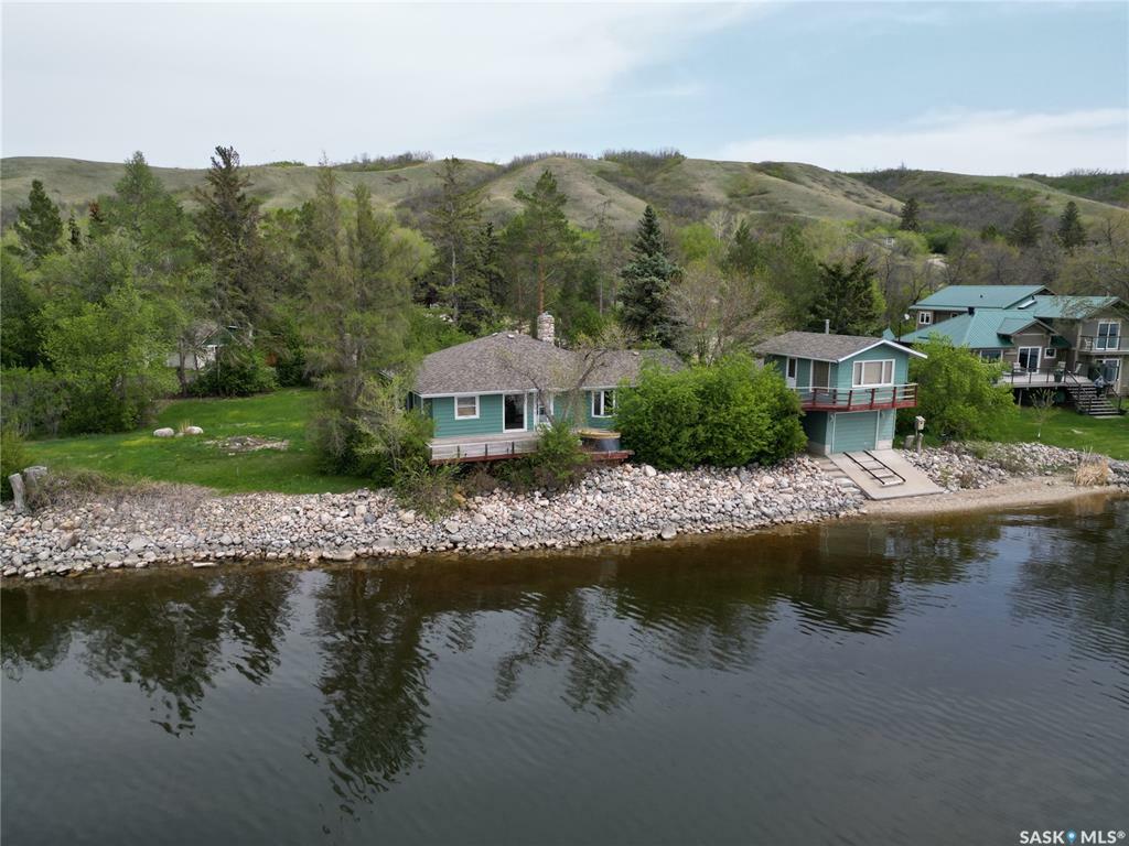 Property Photo:  404 Fort San Road  SK S0G 1S0 