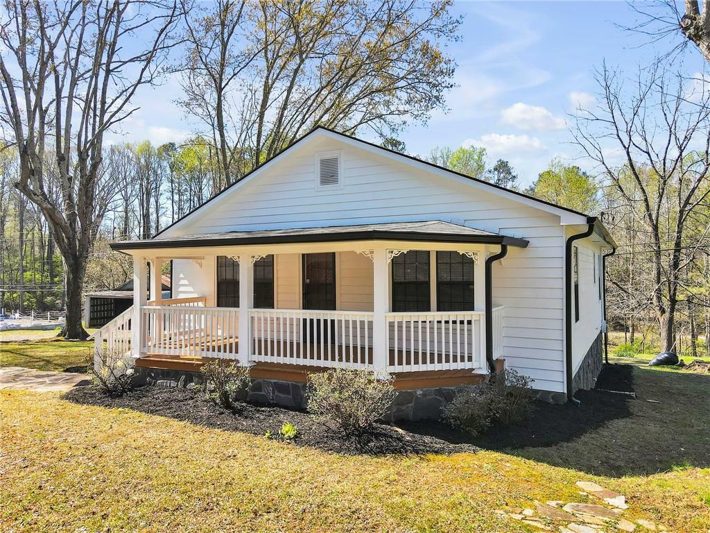 Property Photo:  3323 Talking Rock Road  GA 30175 