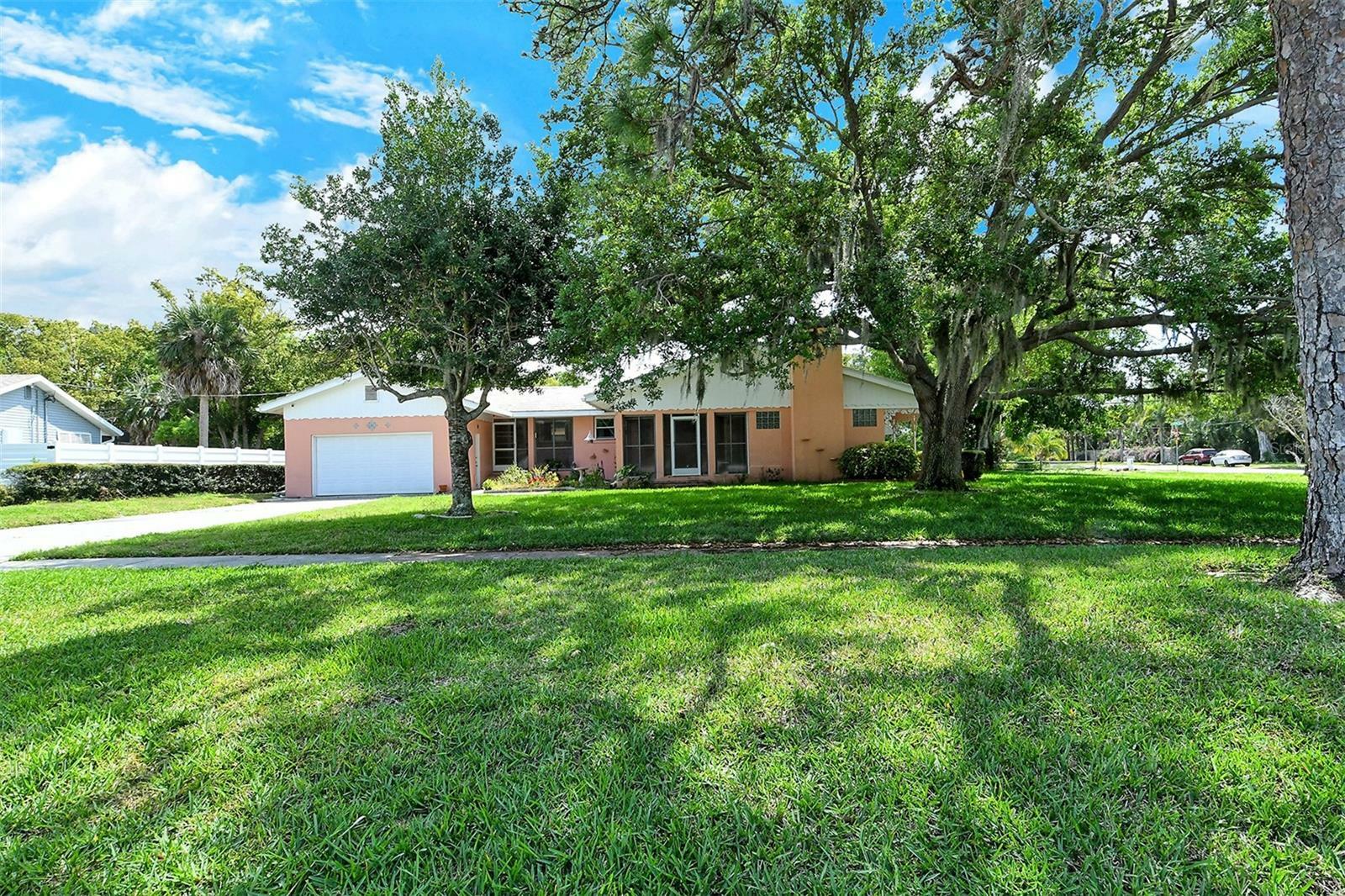 Property Photo:  4700 Bay Shore Road  FL 34234 