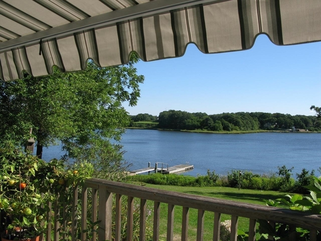 Property Photo:  1260 Drift Rd  MA 02790 