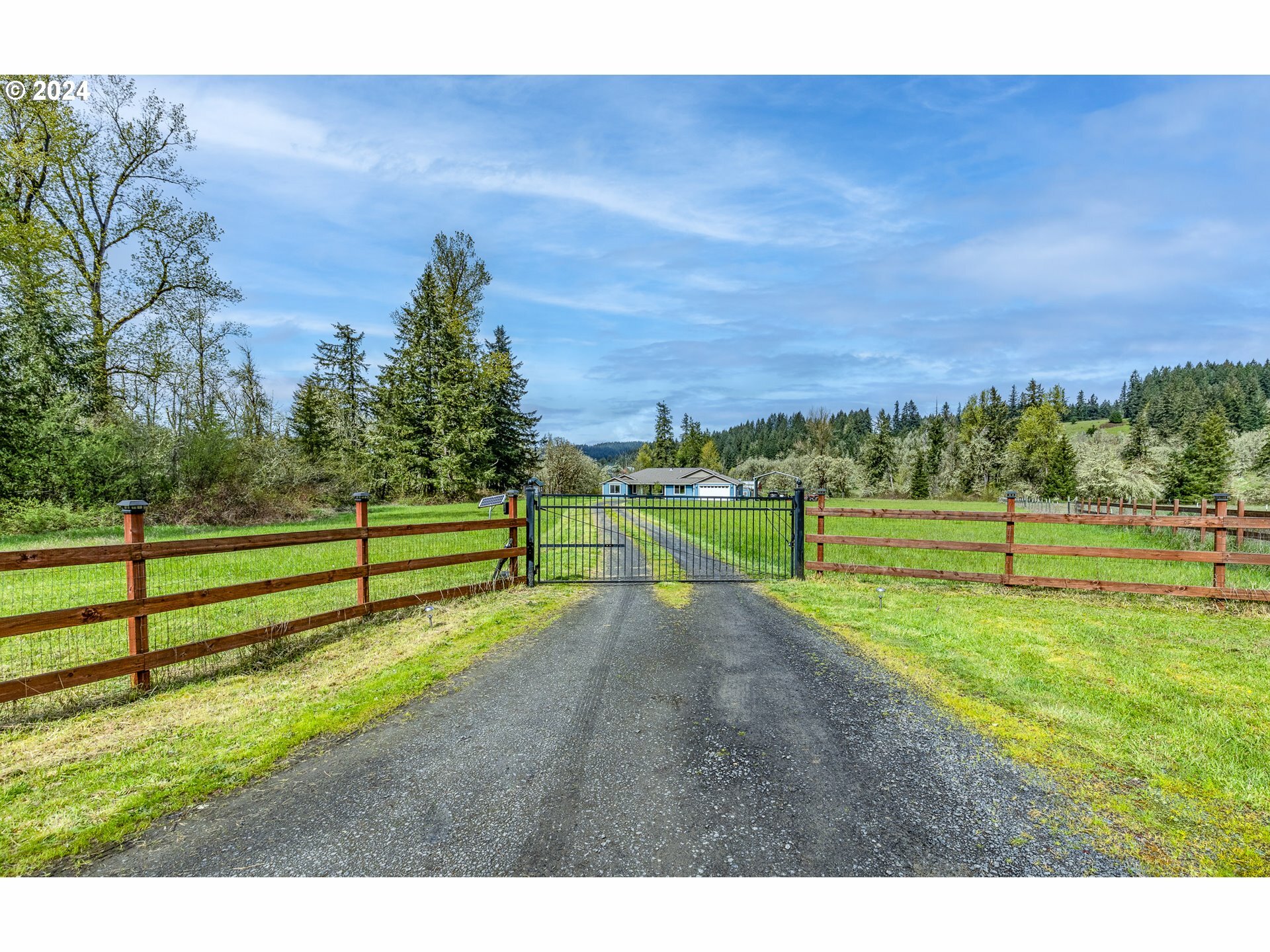 Property Photo:  30493 Izaak Walton Rd  OR 97405 