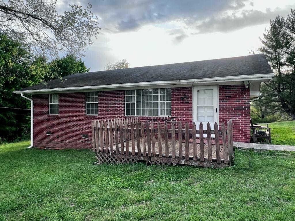 Property Photo:  294 N Cedar St  TN 37397 