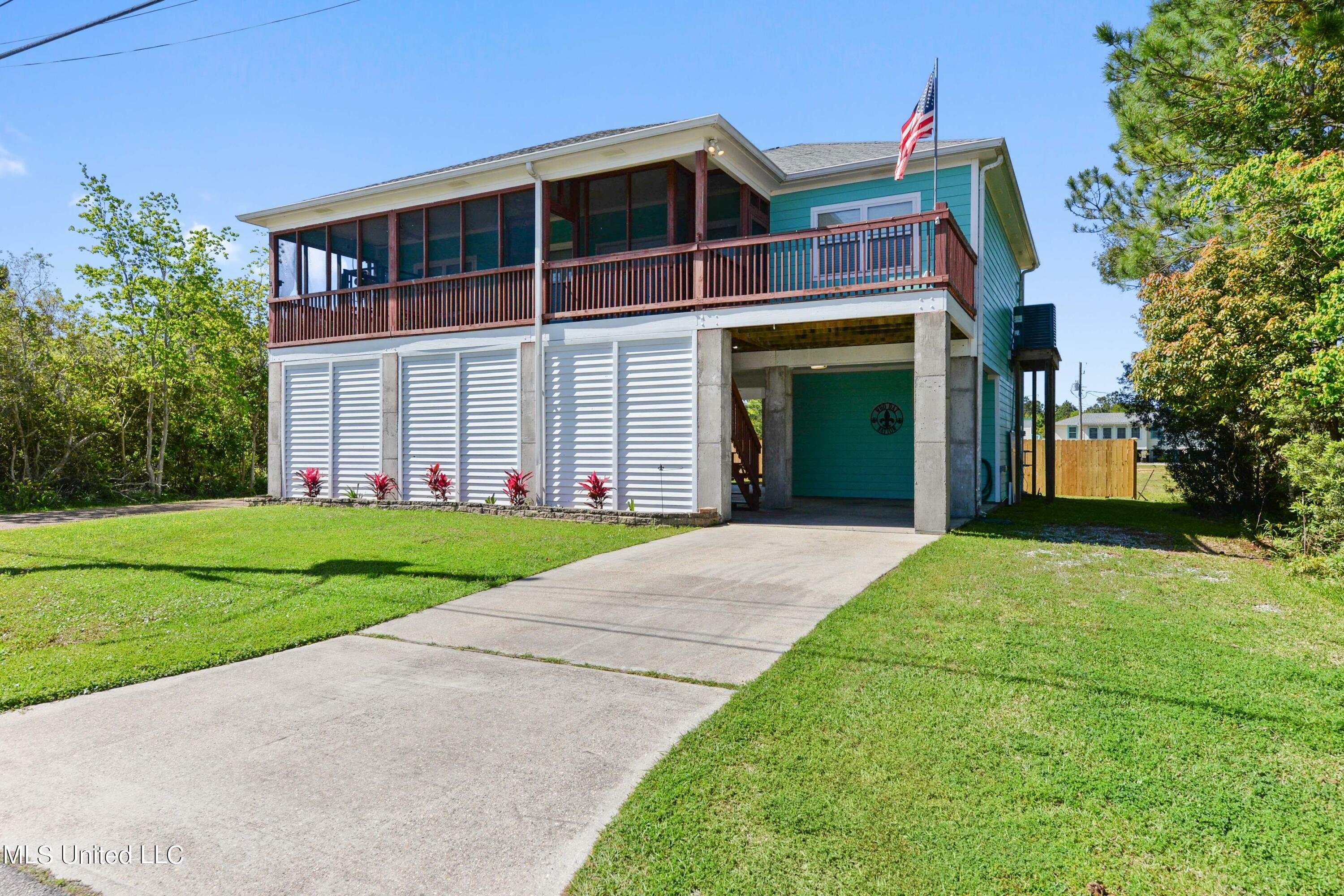 Property Photo:  217 Pine Ridge Drive  MS 39576 