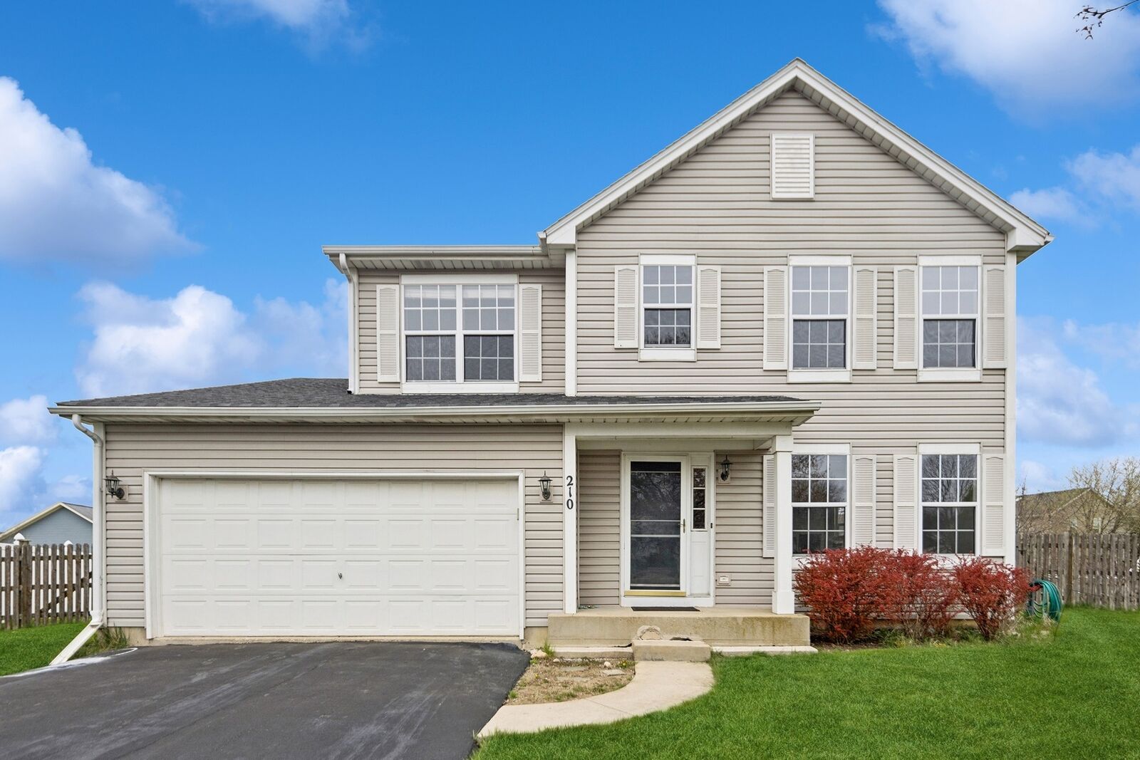 Property Photo: 210 Ironbark Way IL 60440