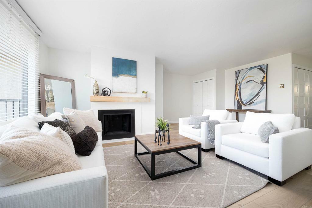Property Photo: 190 Del Mar Shores 88 CA 92075
