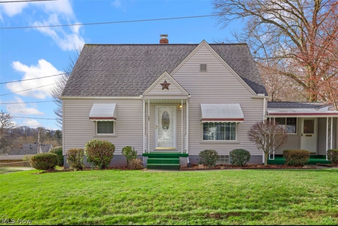 Property Photo: 354 Dorset Street OH 44305