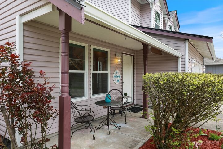 Property Photo:  5612 Mount Saint Helens Street SE  WA 98503 