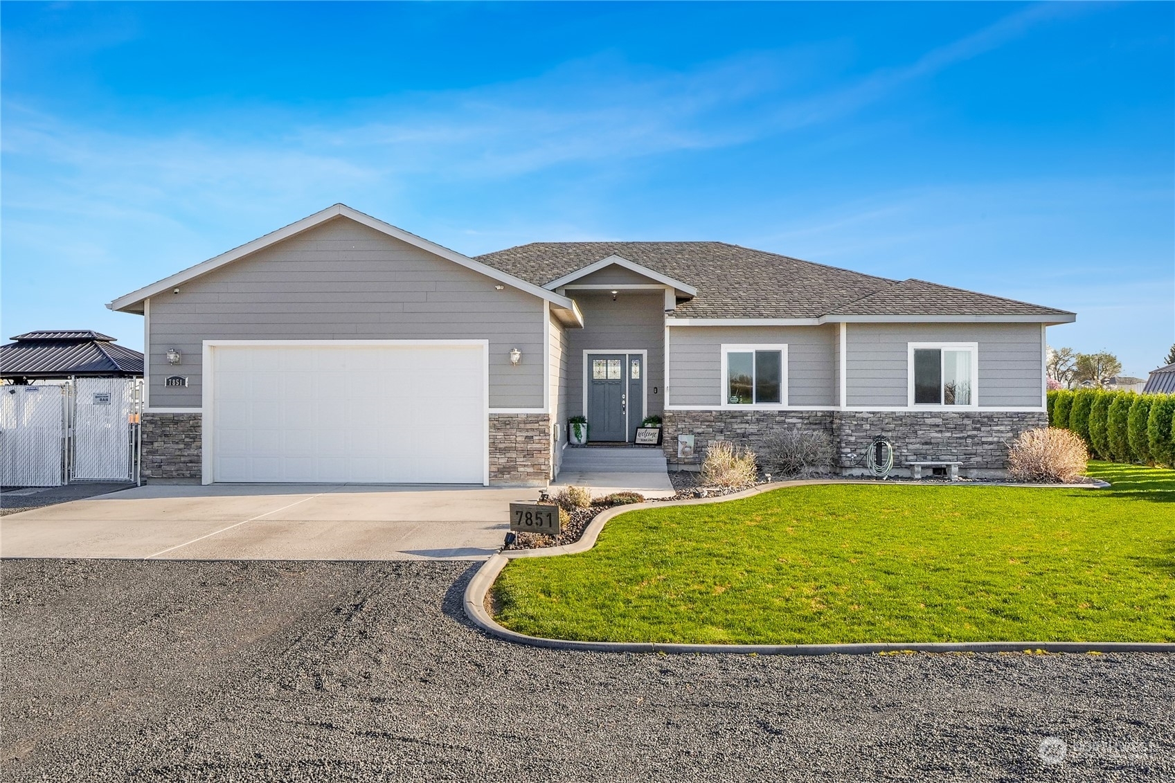 7851 NE Grove Road  Moses Lake WA 98837 photo