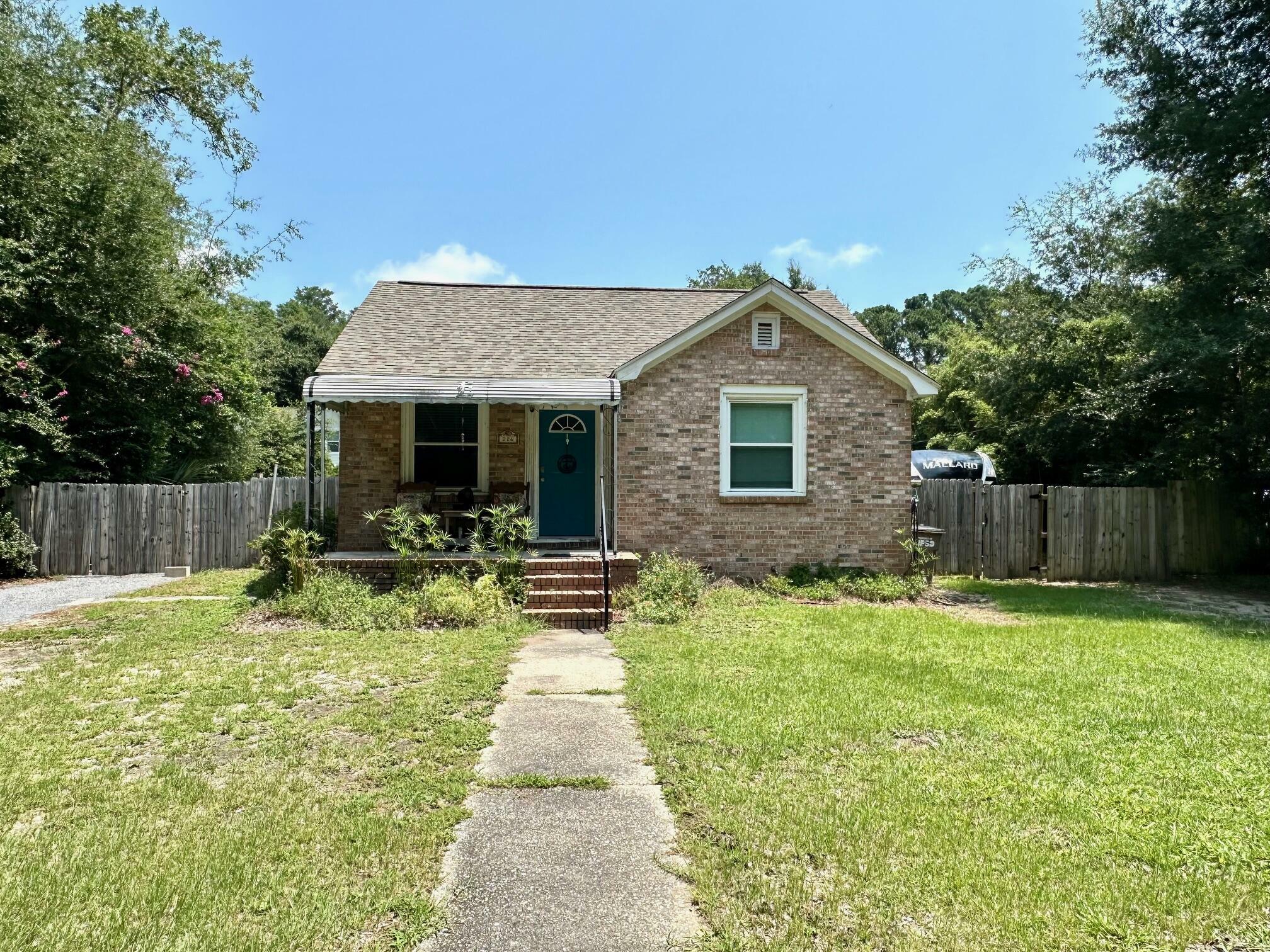 Property Photo:  226 Woodland Shores Road  SC 29412 