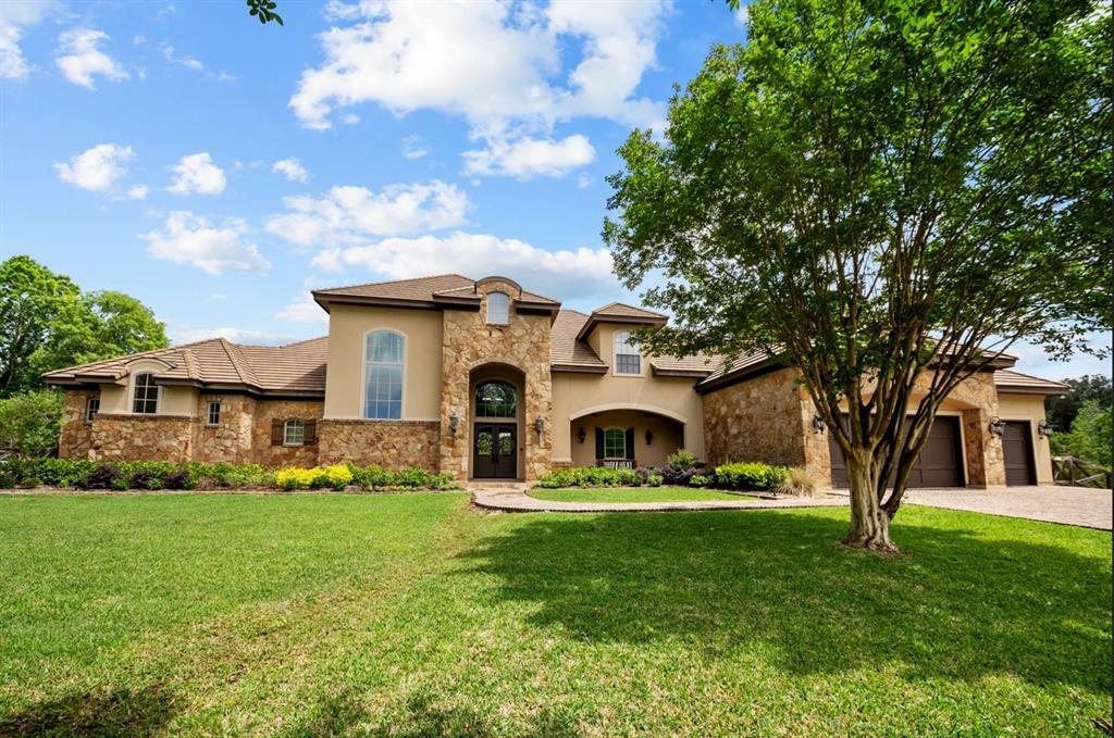 Property Photo:  15702 Wildwood Trace  TX 77354 