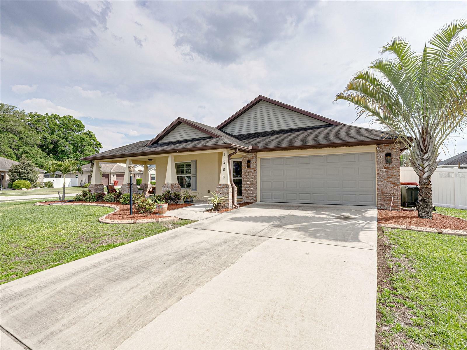 Property Photo:  1209 Spotted Lilac Lane  FL 33563 