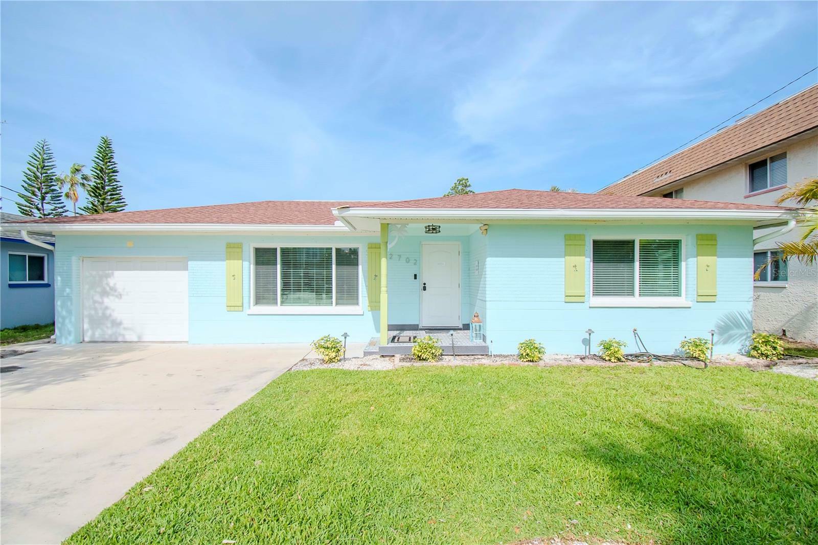 Property Photo:  2702 Bay Boulevard  FL 33785 