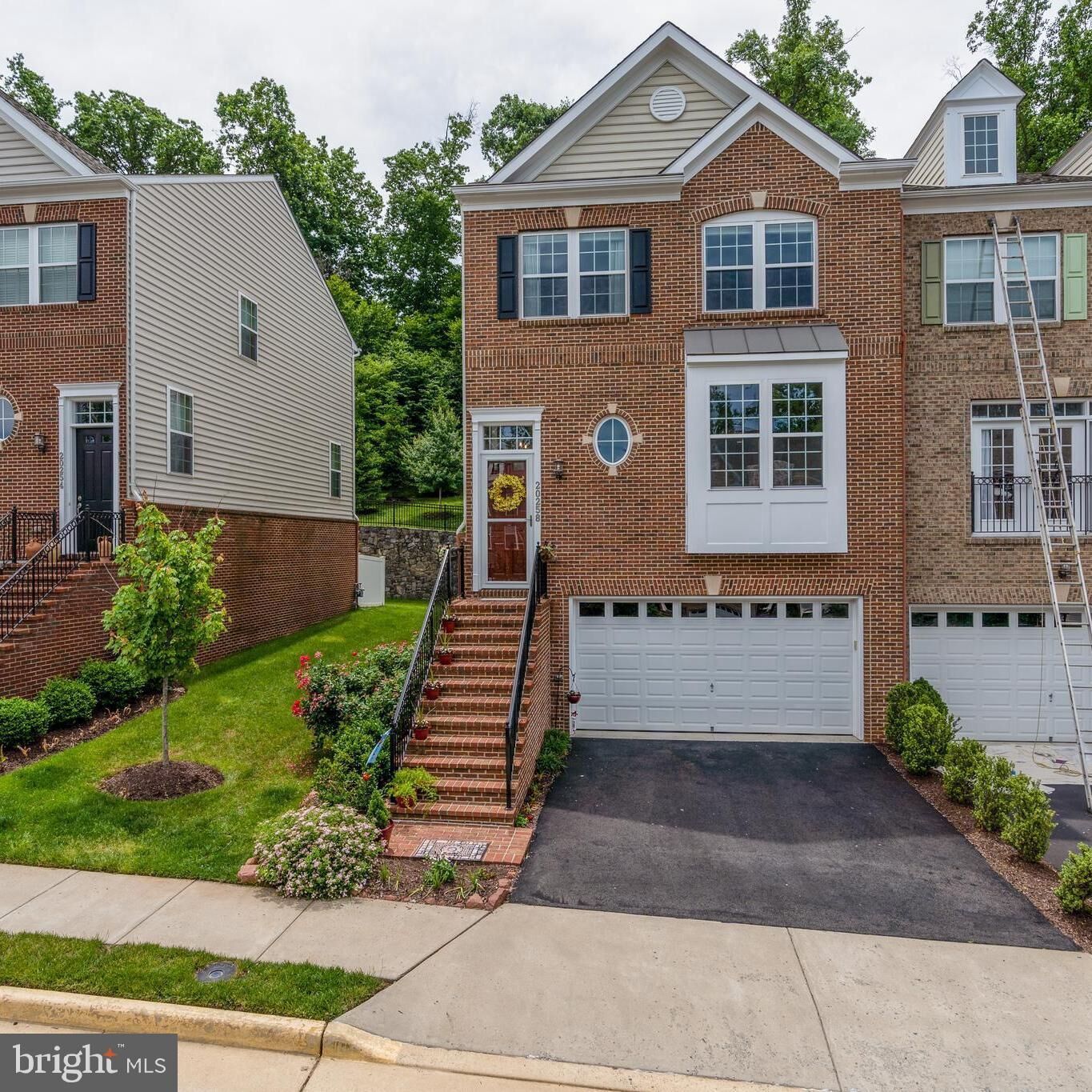 Property Photo:  20258 Center Brook Square  VA 20165 