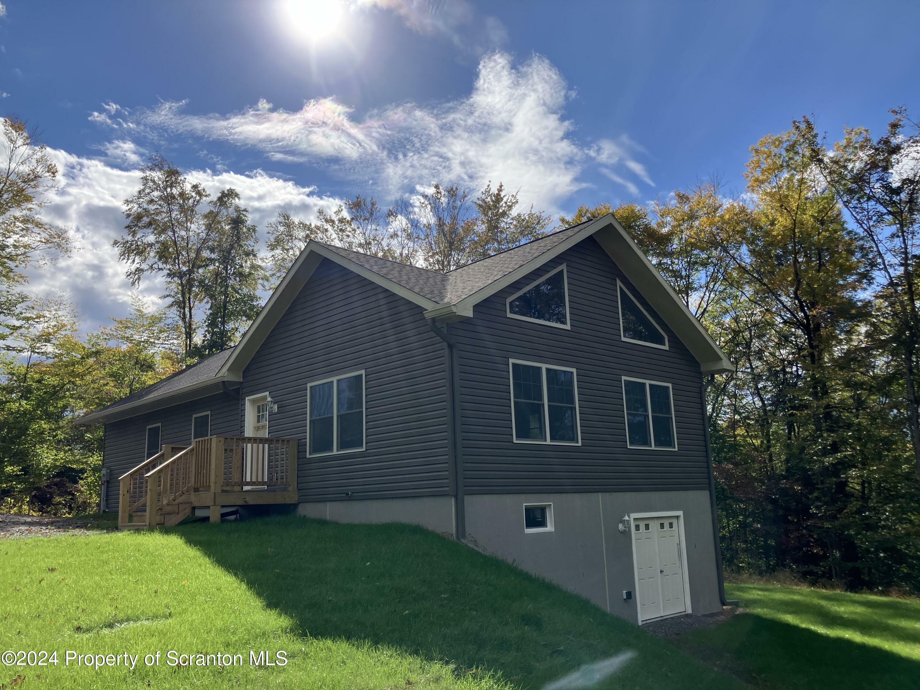 Property Photo:  209 Victory Lane  PA 18414 