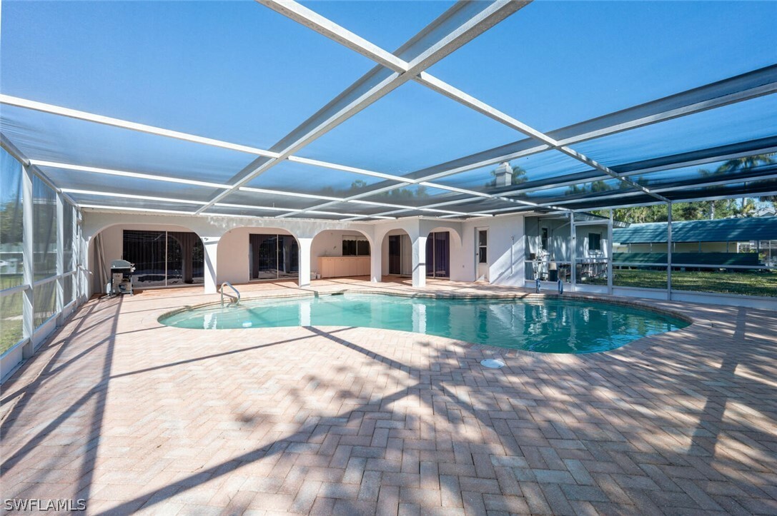 Property Photo:  311 Broadview Drive  FL 33905 