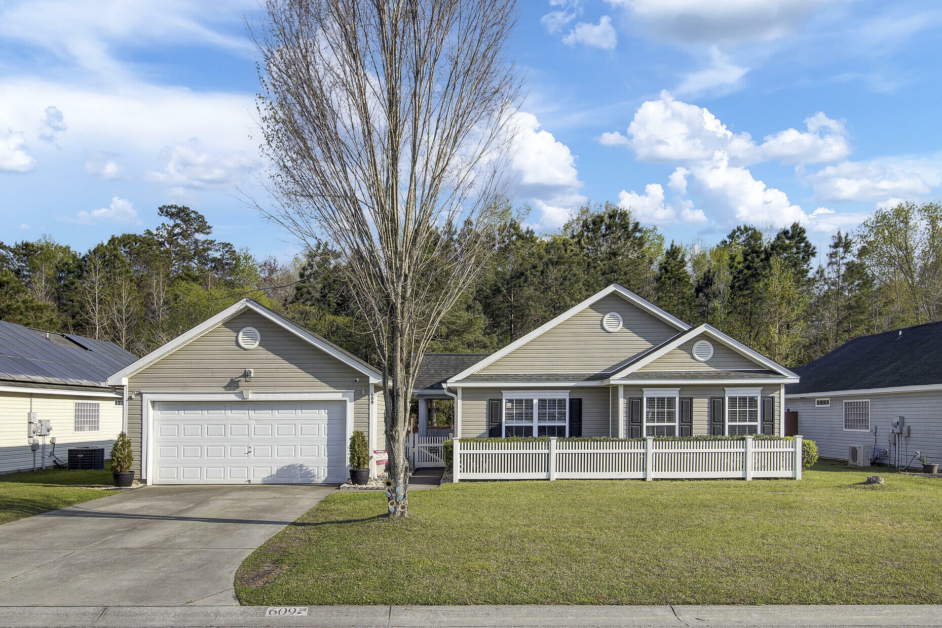 609 Savannah River Drive  Summerville SC 29485 photo