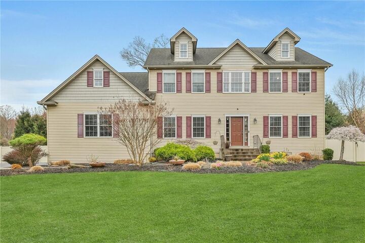 504 Ilona Lane  Valley Cottage NY 10989 photo