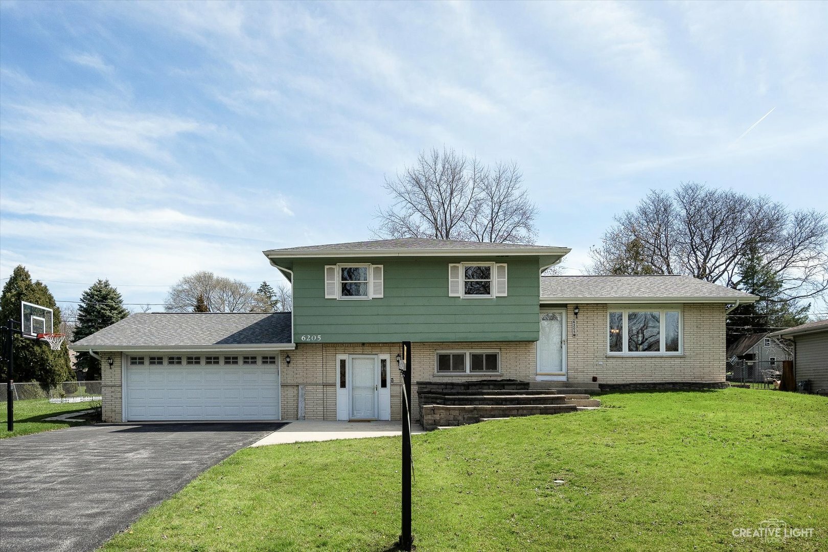 Property Photo:  6205 Puffer Road  IL 60516 