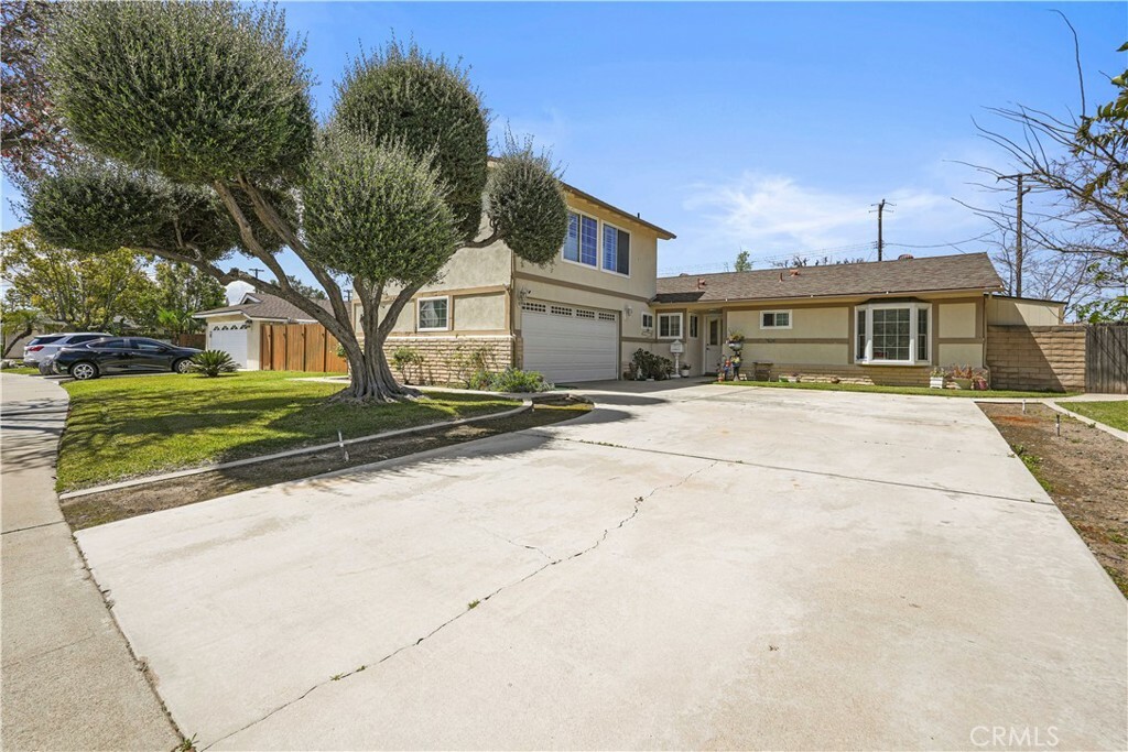 Property Photo:  662 N James Street  CA 92869 