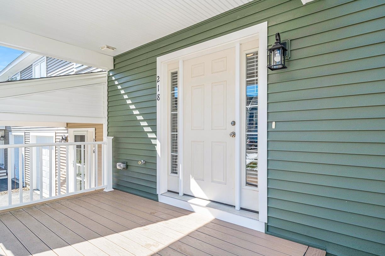 Property Photo: 218 Knollwood Way NH 03102-7802