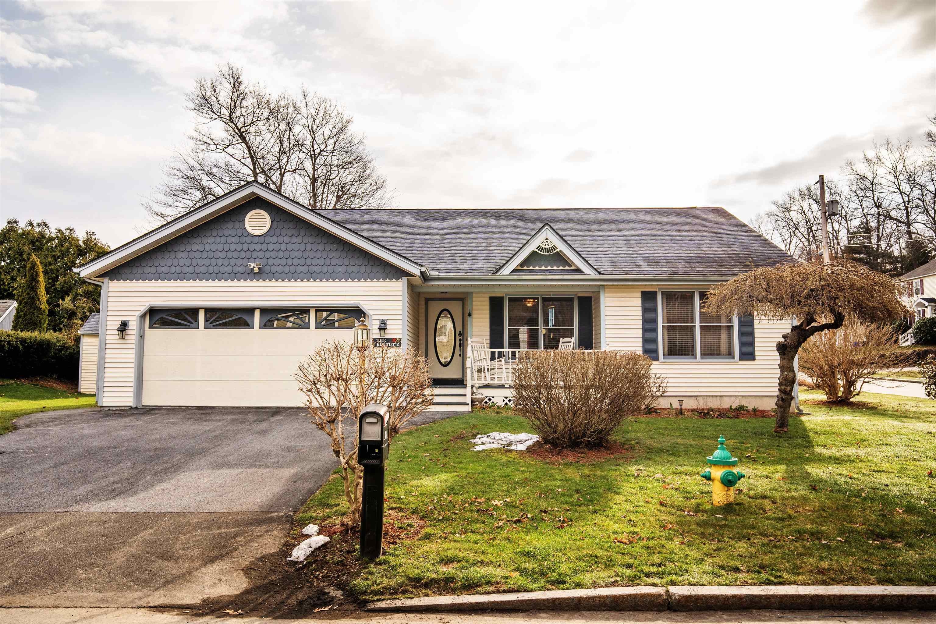 Property Photo:  28 Blevens Drive  NH 03104 