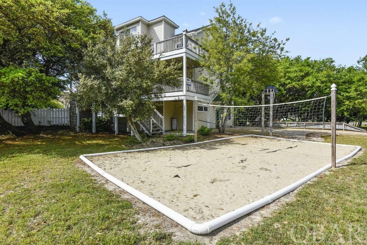 Property Photo:  101 E Sea Hawk Drive  NC 27949 