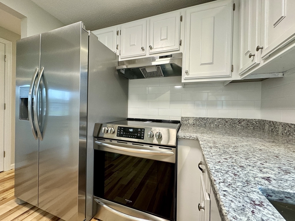 Property Photo: 6 Pheasant Run Cir MA 01030