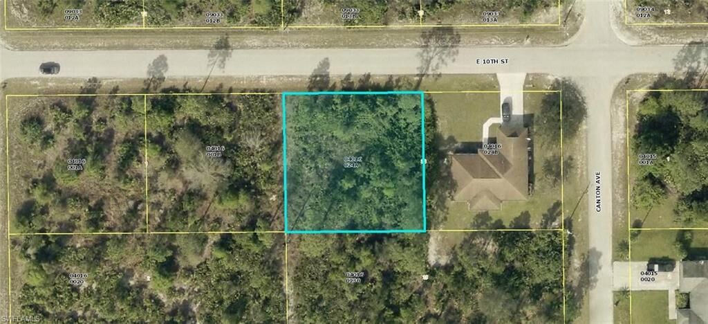 Property Photo: 3104 E 10th St FL 33972