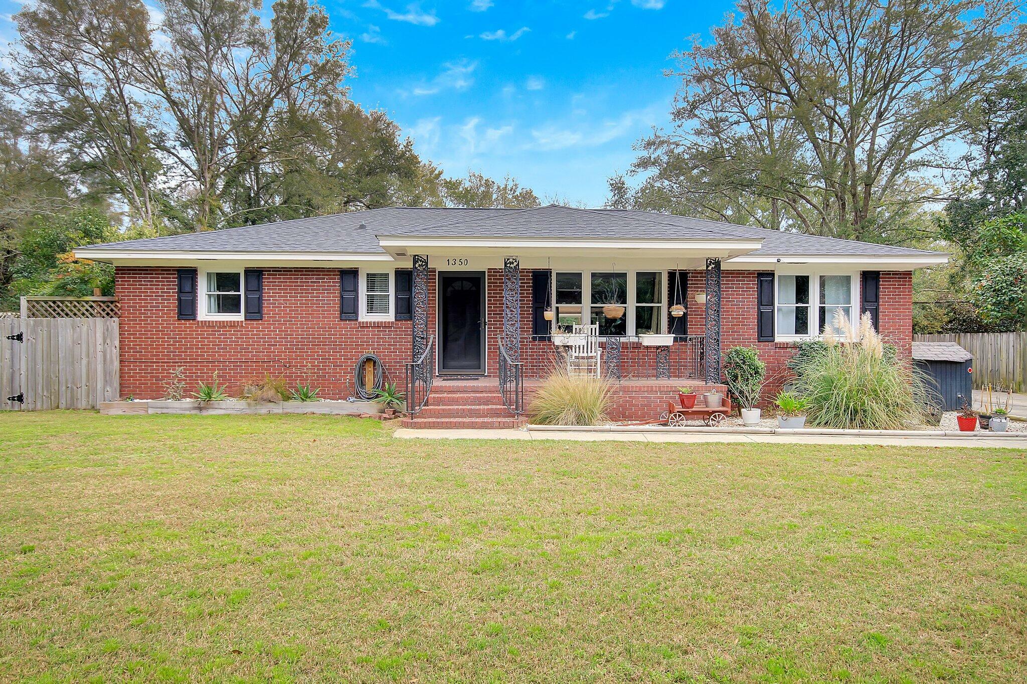 Property Photo:  1350 Teal Avenue  SC 29412 