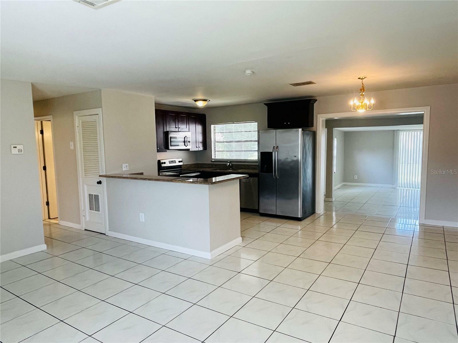 Property Photo:  712 Clayton Street  FL 33511 