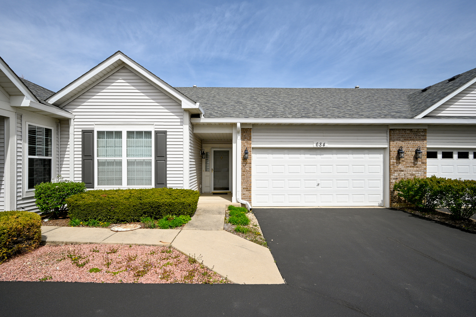 Property Photo: 684 Cadillac Circle IL 60446