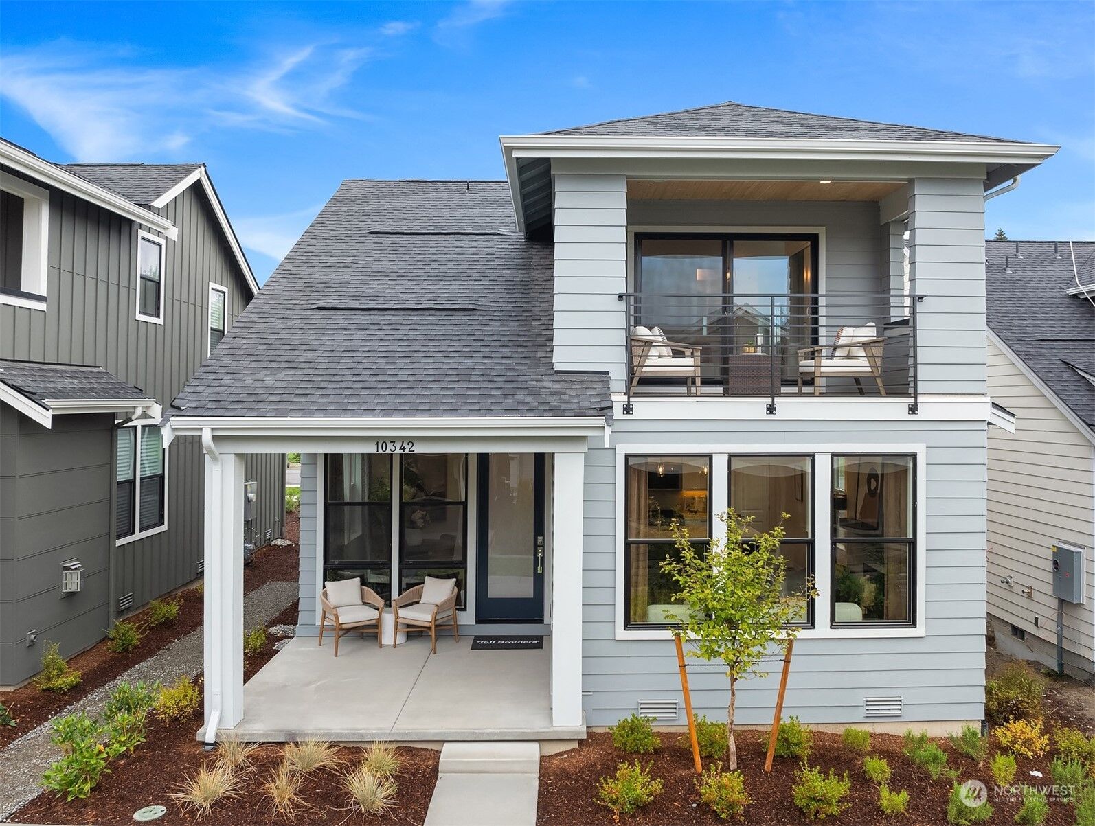 Property Photo:  10342 (Hs 2) 135th Circle NE  WA 98033 