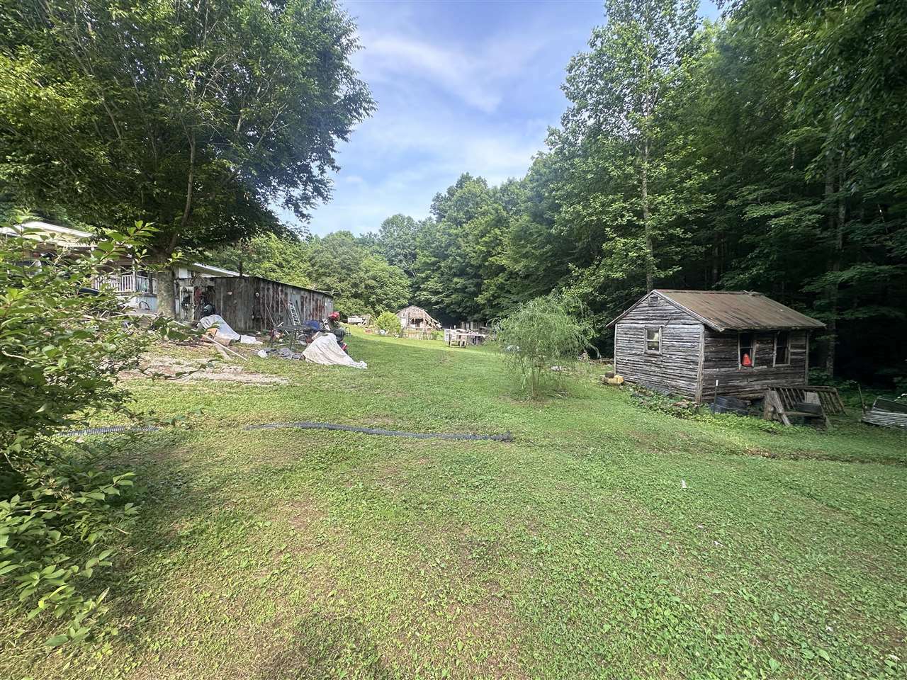 Property Photo:  1671 Breeding Road  KY 42129 