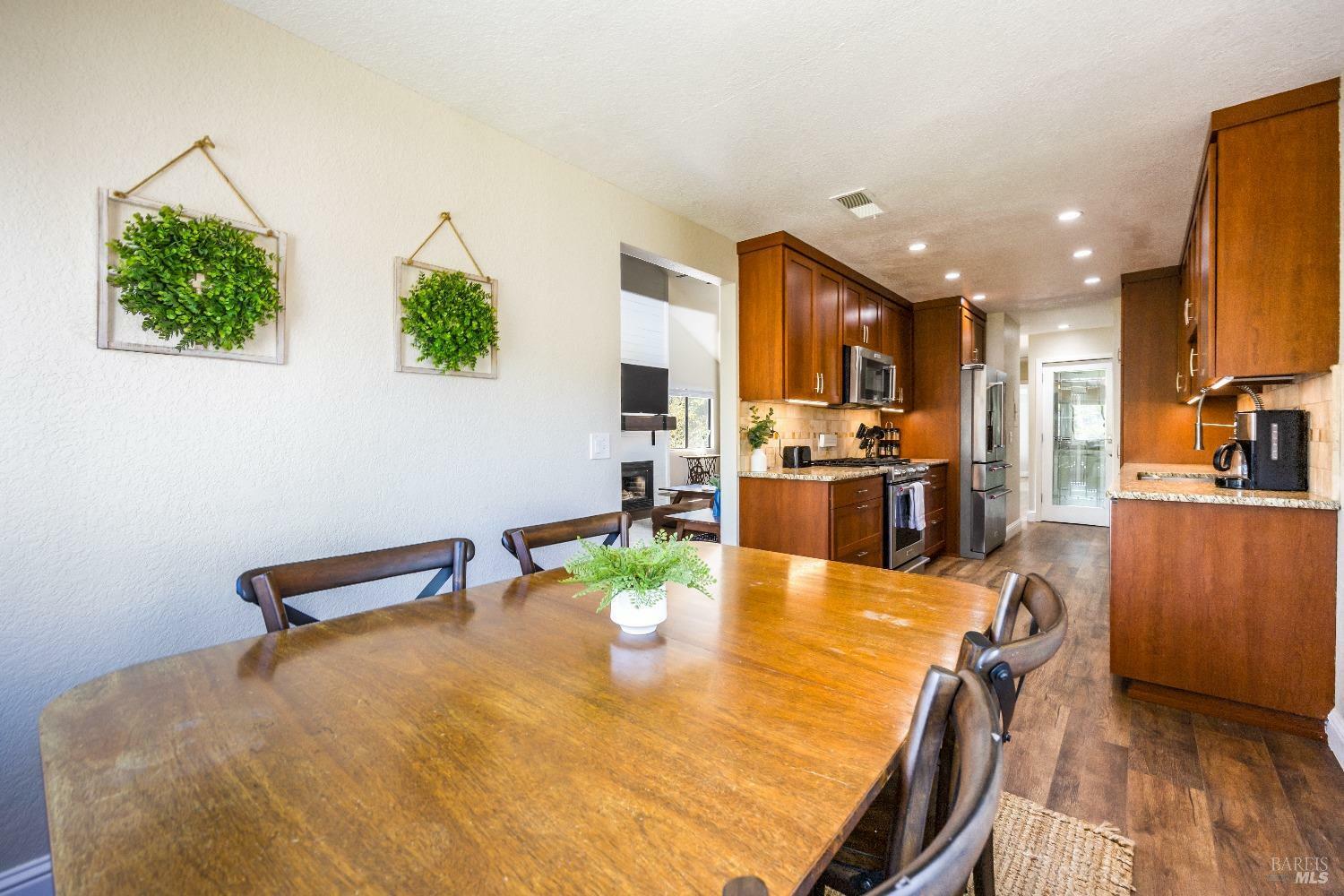 Property Photo:  2601 Westberry Drive  CA 95403 