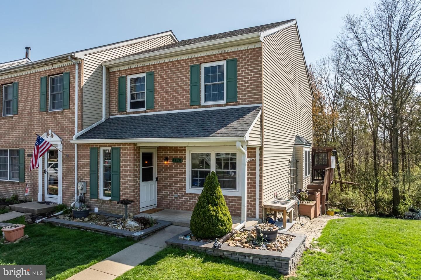 Property Photo:  1120 Valley Stream Drive  PA 18074 