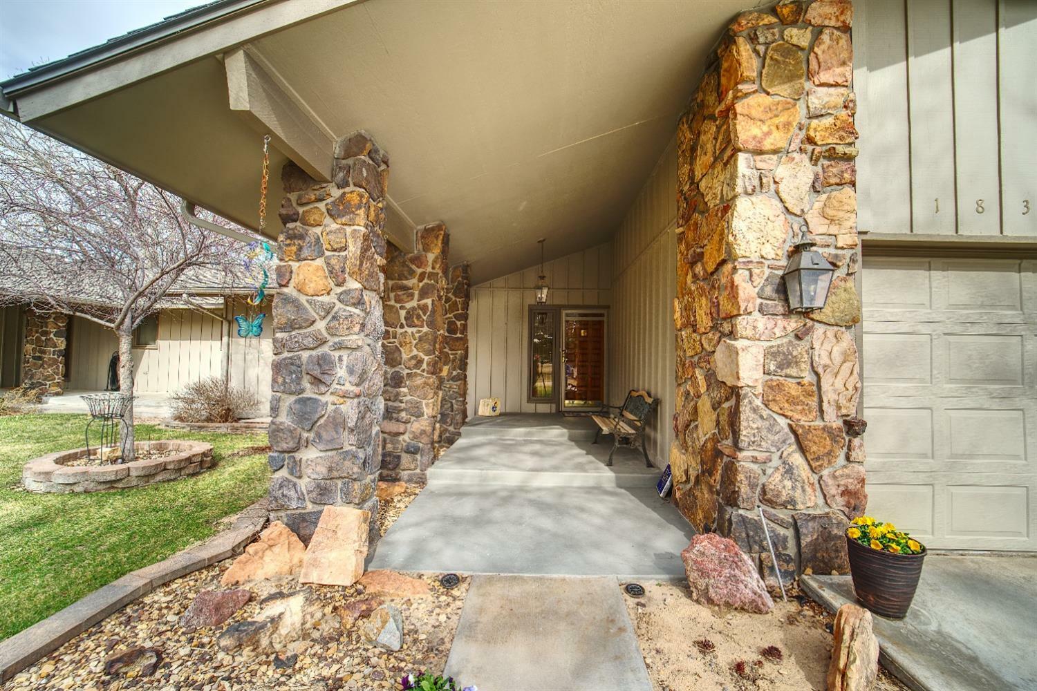 Property Photo:  1839 Kensington Boulevard  KS 67846 