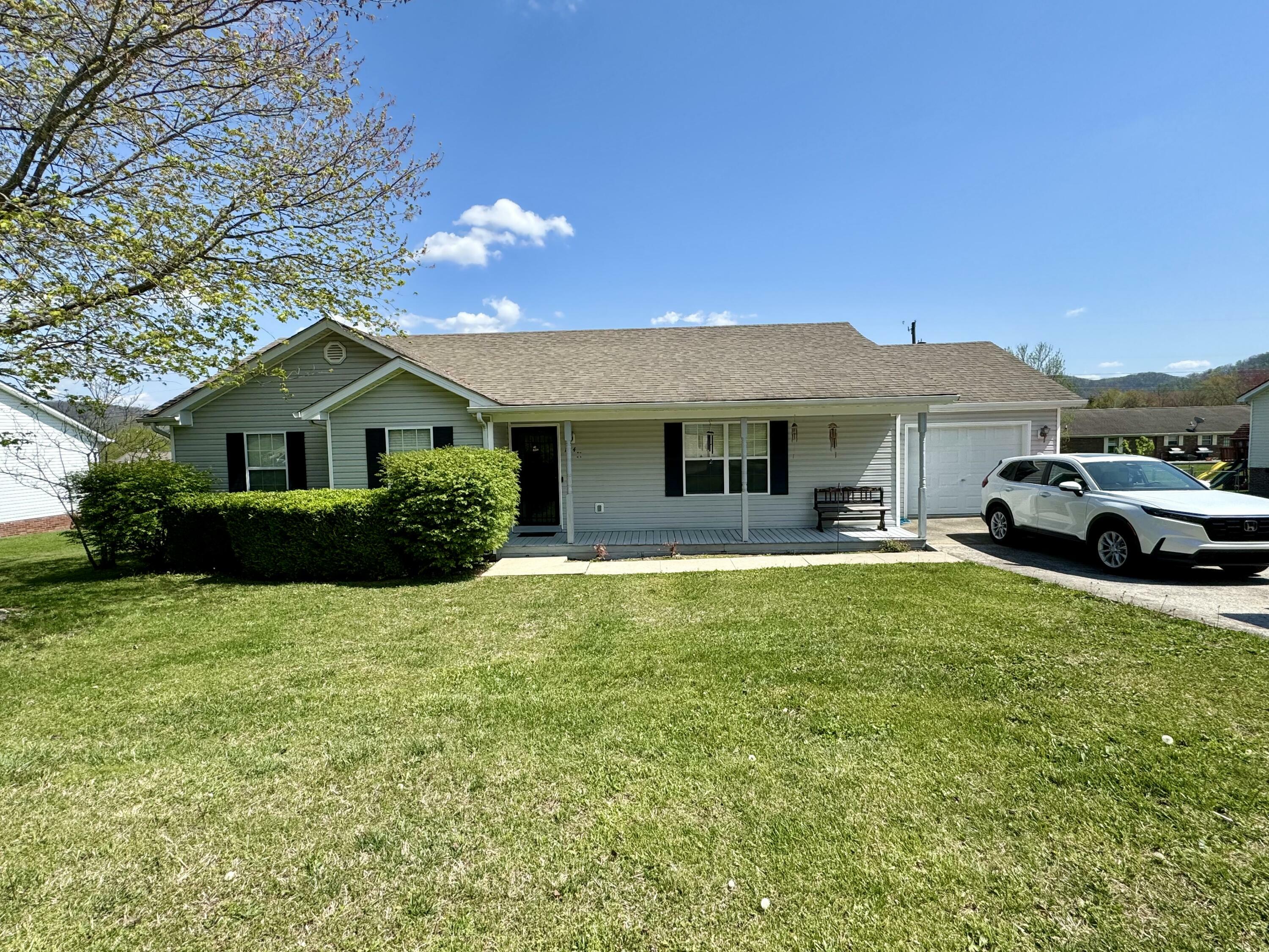 Property Photo:  124 Kara Drive  KY 40403 