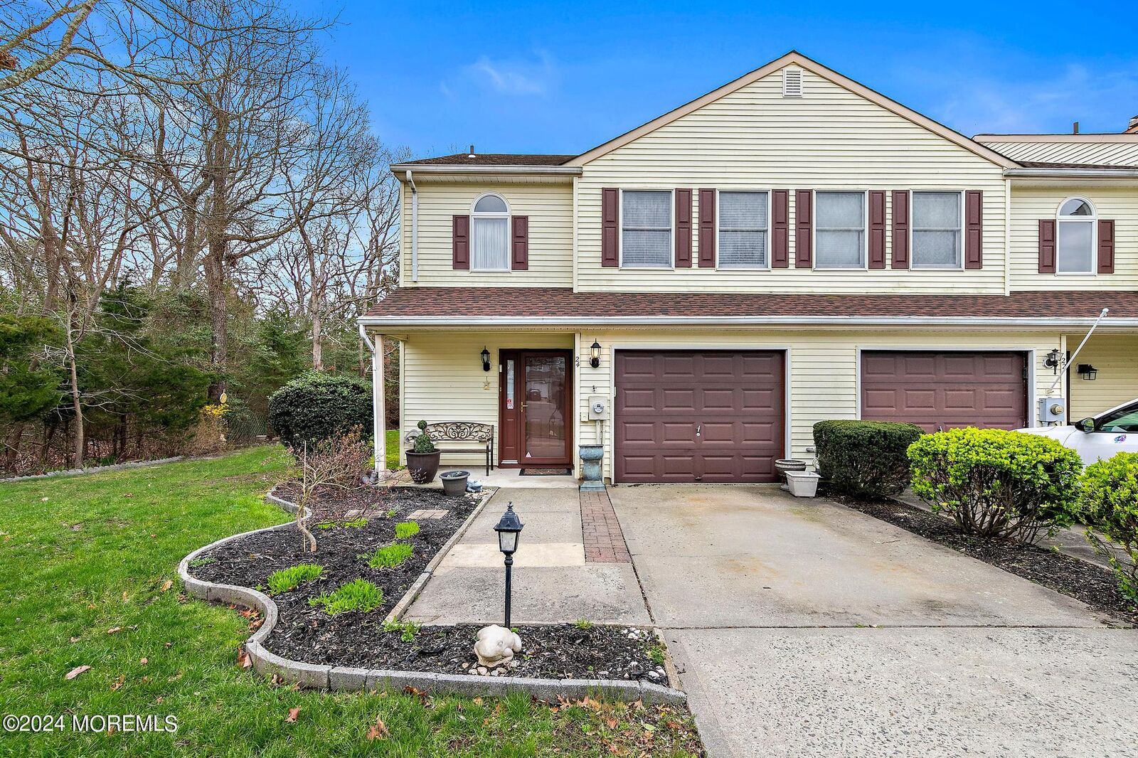 Property Photo: 24 Schooner Court NJ 08087