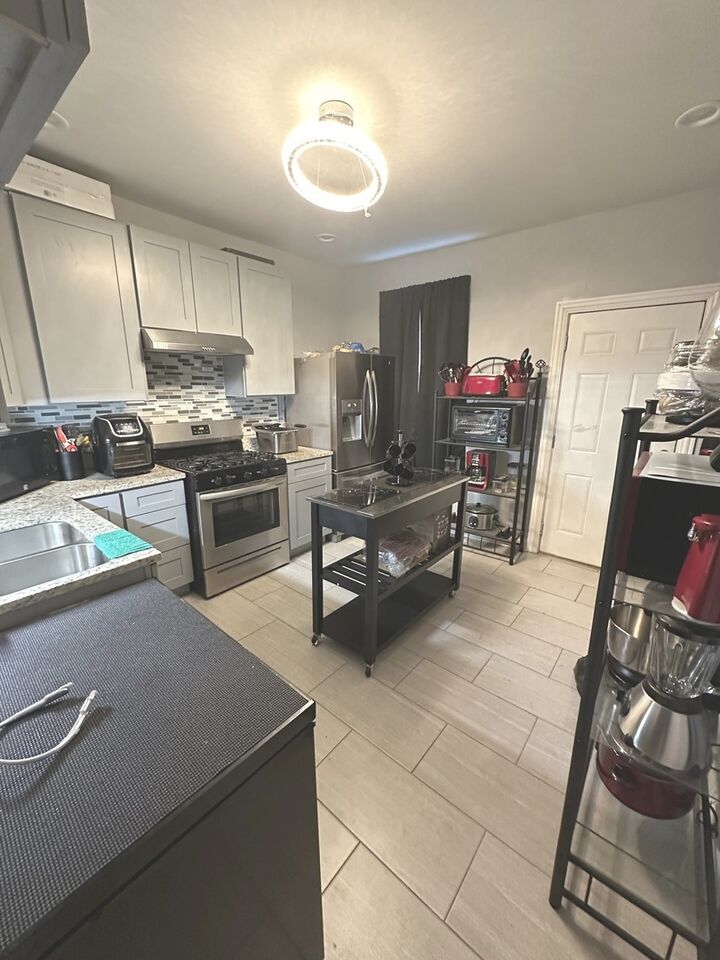 Property Photo: 4424 W Congress Parkway IL 60624